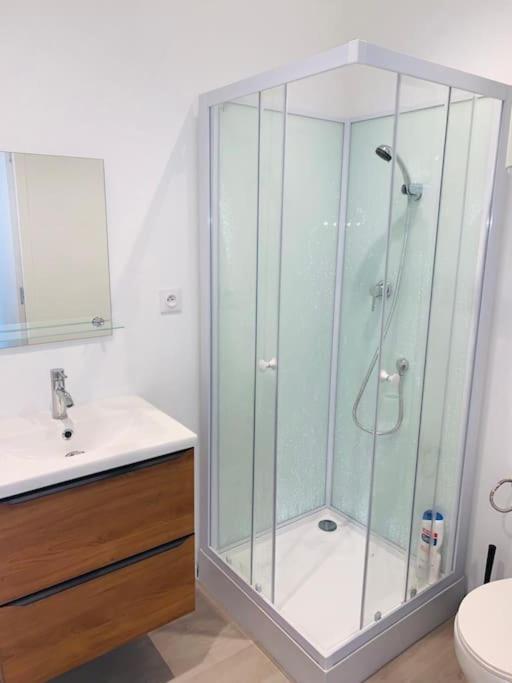 A 6 Min A Pied Du Centre Apartment *